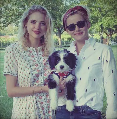 Jacqueline Toboni and Kassandra Clementi are fond of dogs.