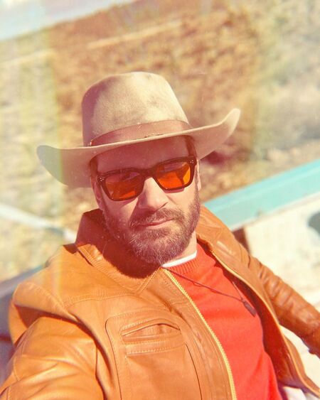 Clive Standen's net worth is estimated to be $2.5 million.