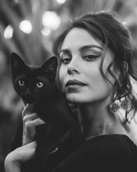Nathalie Kelley was previously in a relationship with two high profile stars.