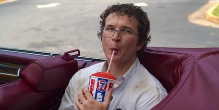 Alec Utgoff as Alexei in Stranger Things Season 3.