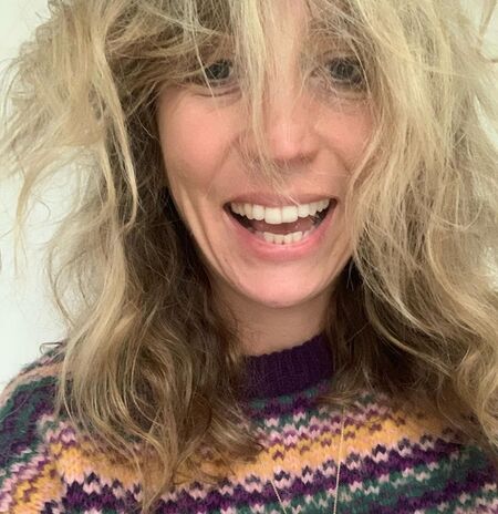 Breeders Ally Worsley actress Daisy Haggard's net worth is estimated at $2 million.