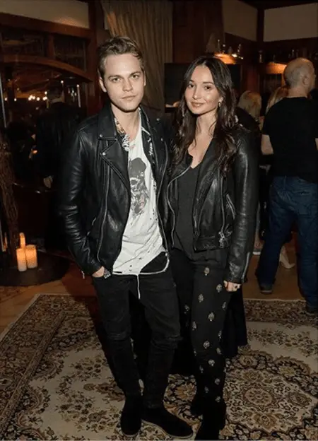 Alexander Calvert and his girlfriend Jenna Berman.