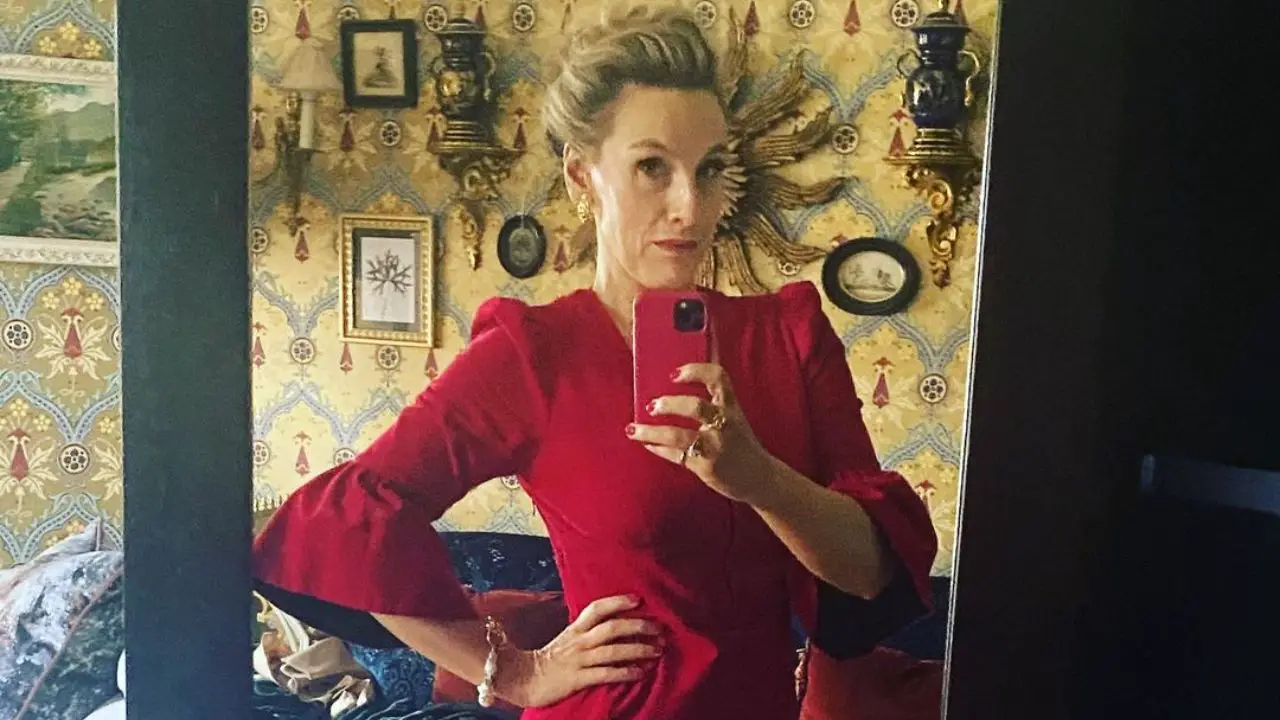 Grace Dent does not have any siblings. celebsindepth.com