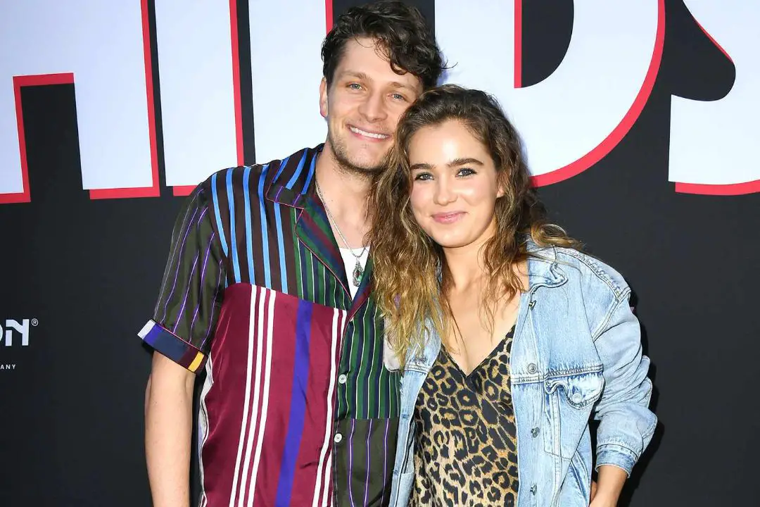 Haley Lu Richardson with her ex-fiancee, Evan Peters. celebsindepth.com 