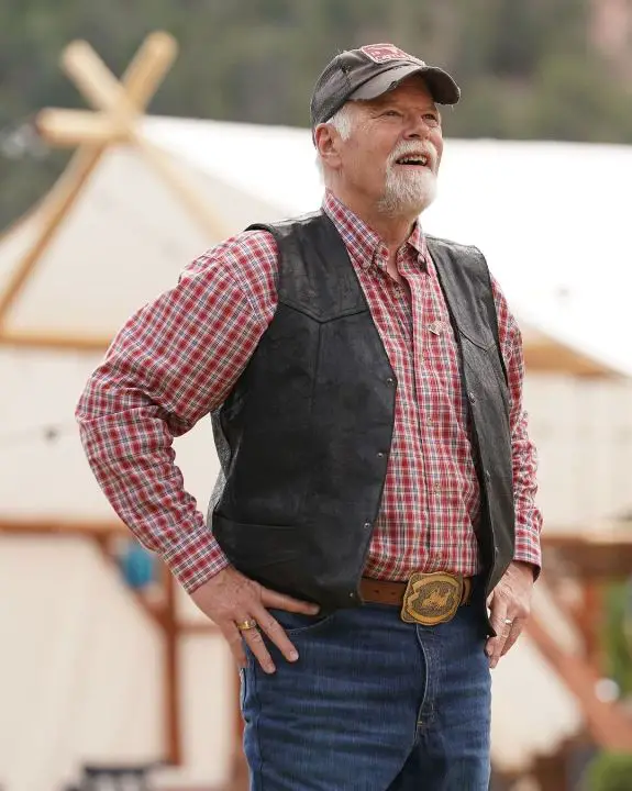 Reba McEntire's boyfriend Rex Linn is well-known for his role in CSI: Miami. celebsindepth.com