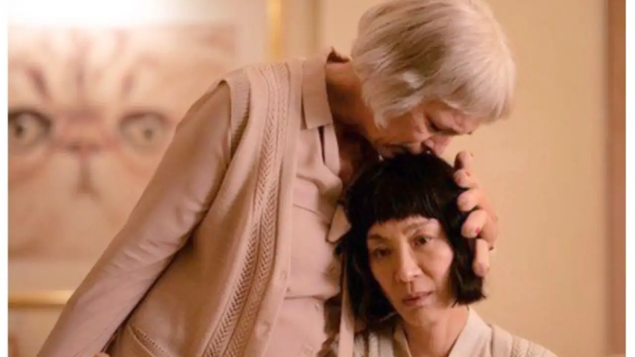 Jamie Lee Curtis with her co-star from Everything, Everywhere, All at Once.