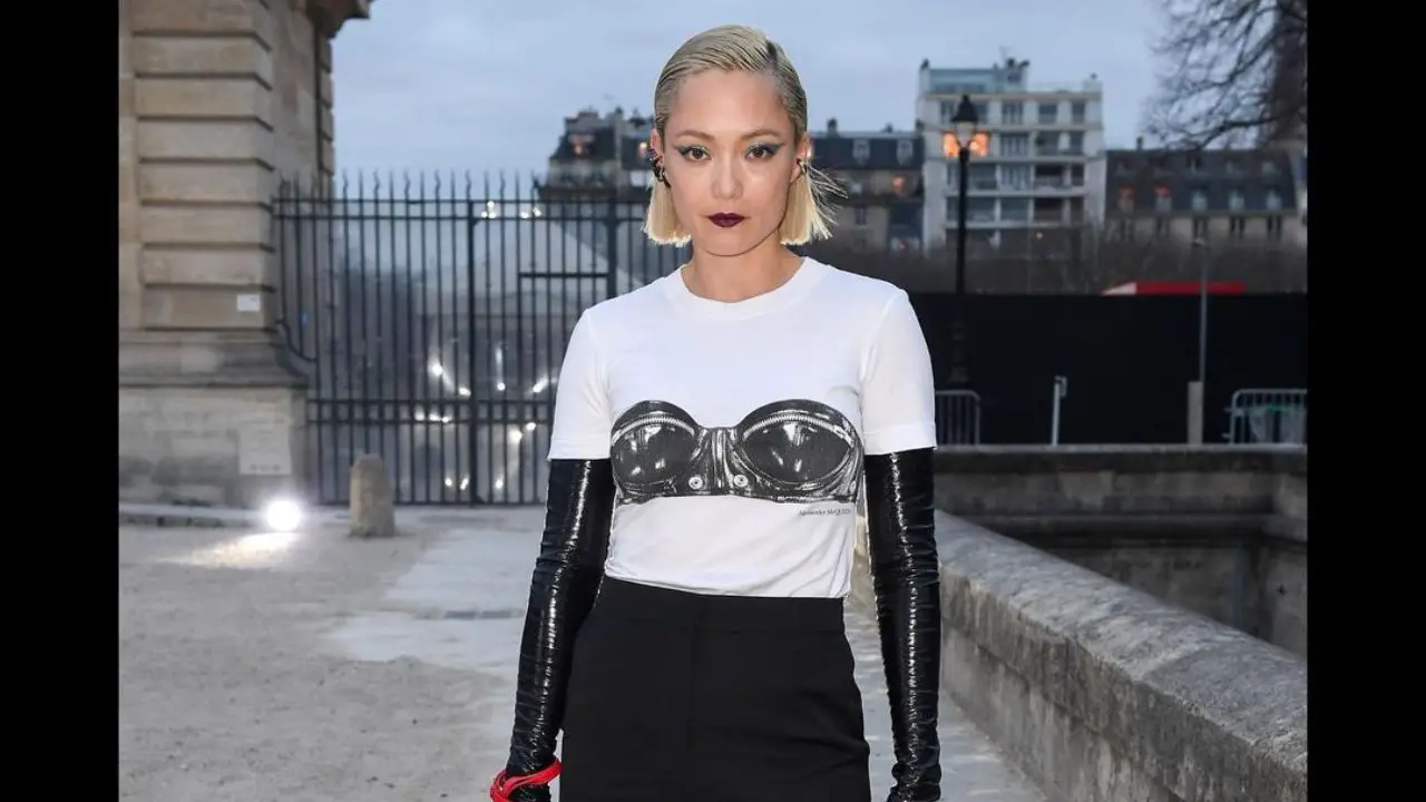As per Pom Klementieff's family background, she has mixed-race ethnicity.