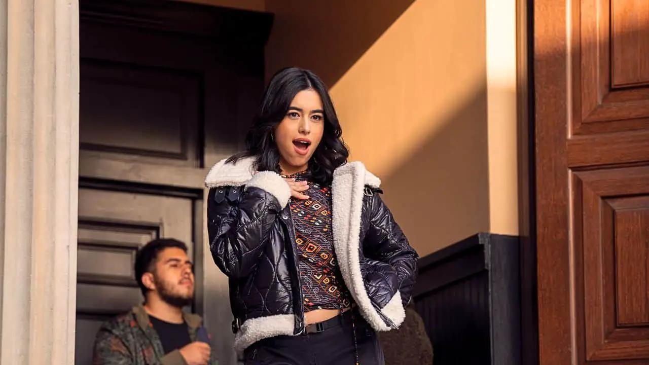 Jade Bender was idolized by Devi and is supposed to give her a personal tour of Princeton. celebsindepth.com