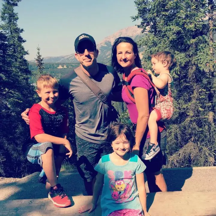 Jamie Lissow is photographed with his ex-wife and children. celebsindepth.com