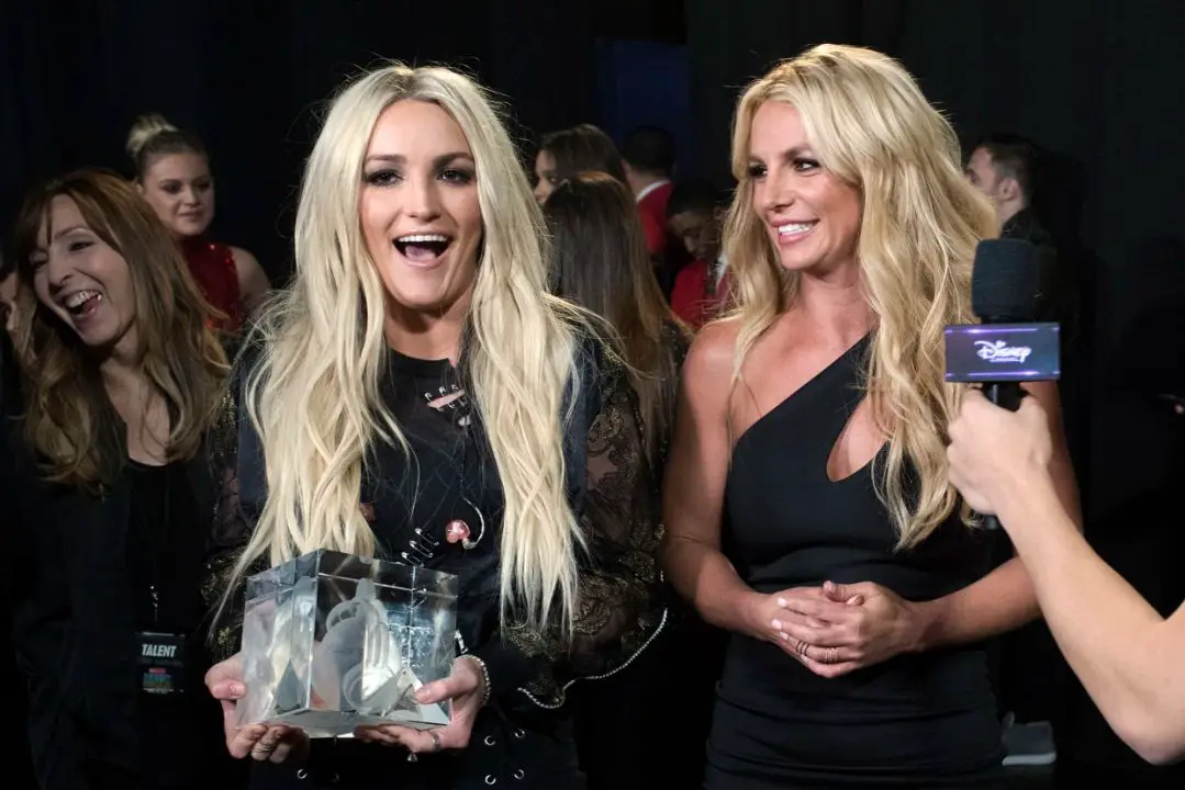 Jamie Lynn Spears was in a controversy with her sister, Britney Spears. celebsindepth.com