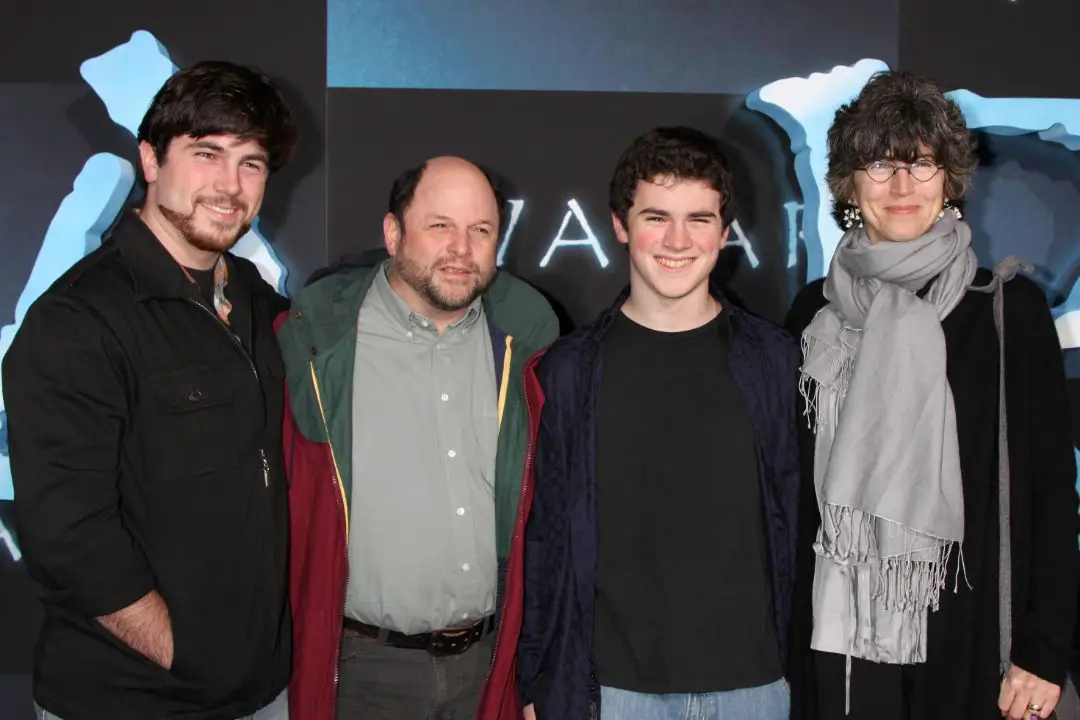 Jason Alexander with his son and wife. celebsindepth.com