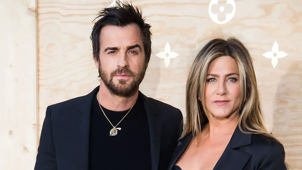 Jennifer Aniston married her boyfriend Justin Theroux, but their marriage ended in divorce.