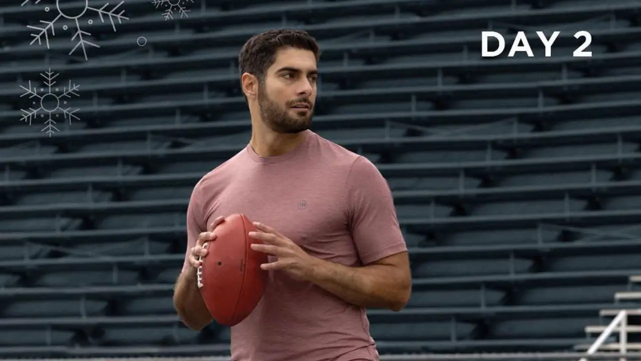 Jimmy Garoppolo hasn't admitted to having a wife. celebsindepth.com
