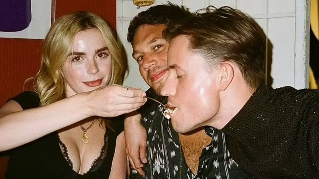 John Mayer was spotted with Chilling Kiernan Shipka.
