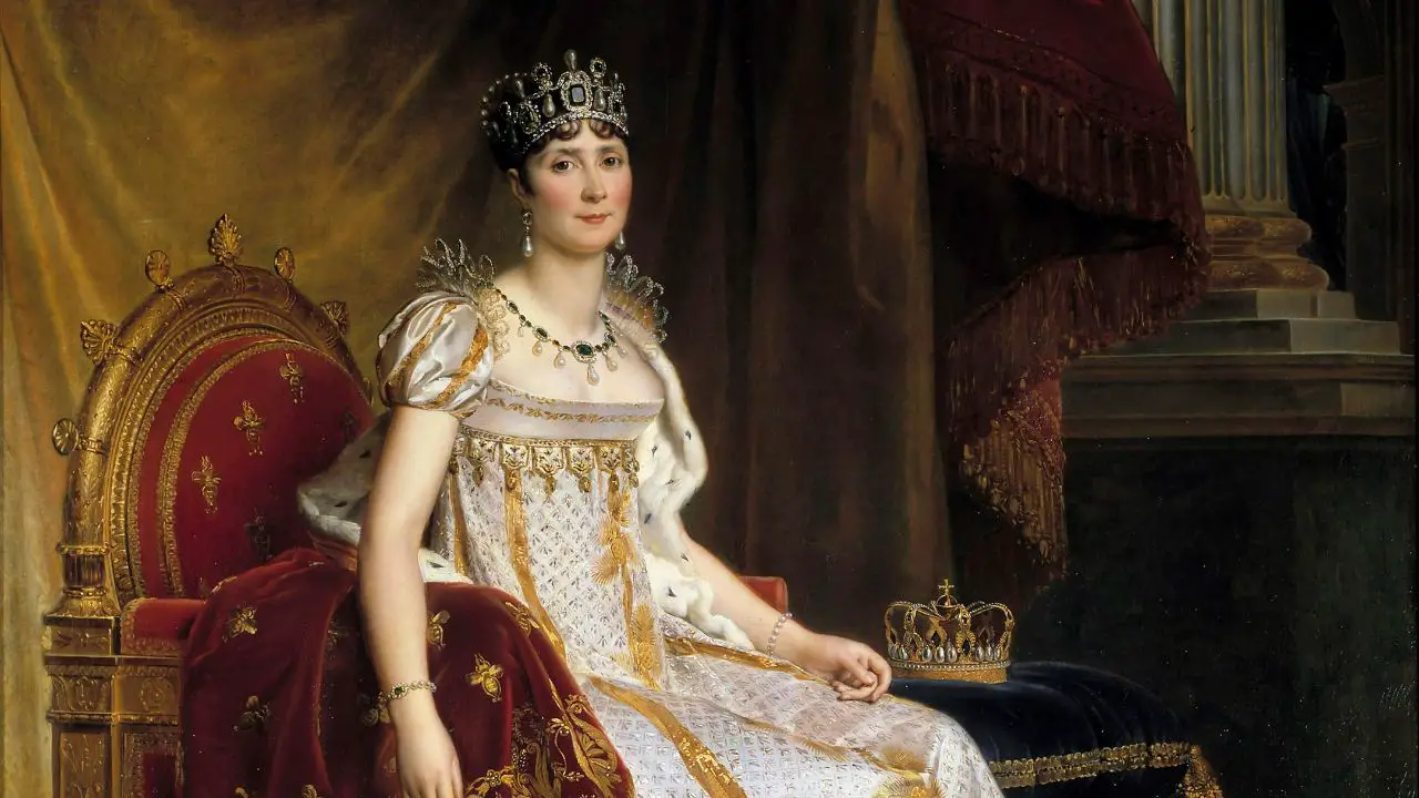 Josephine Bonaparte had bad oral health so her teeth were pitch black. celebsindepth.com