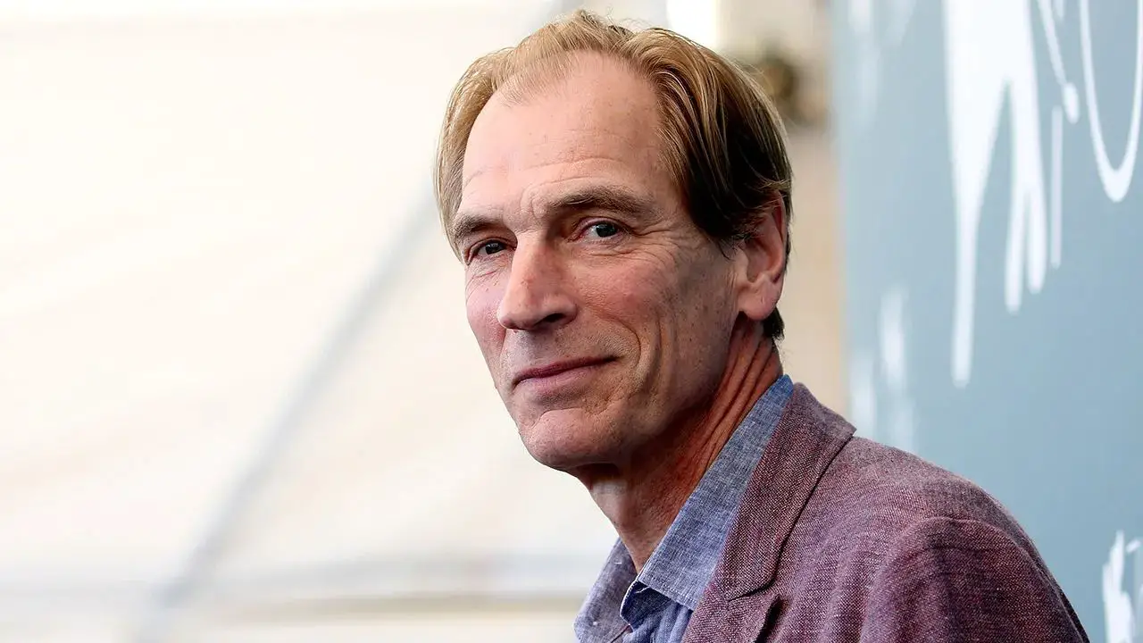 Julian Sands reportedly has a mental illness. celebsindepth.com