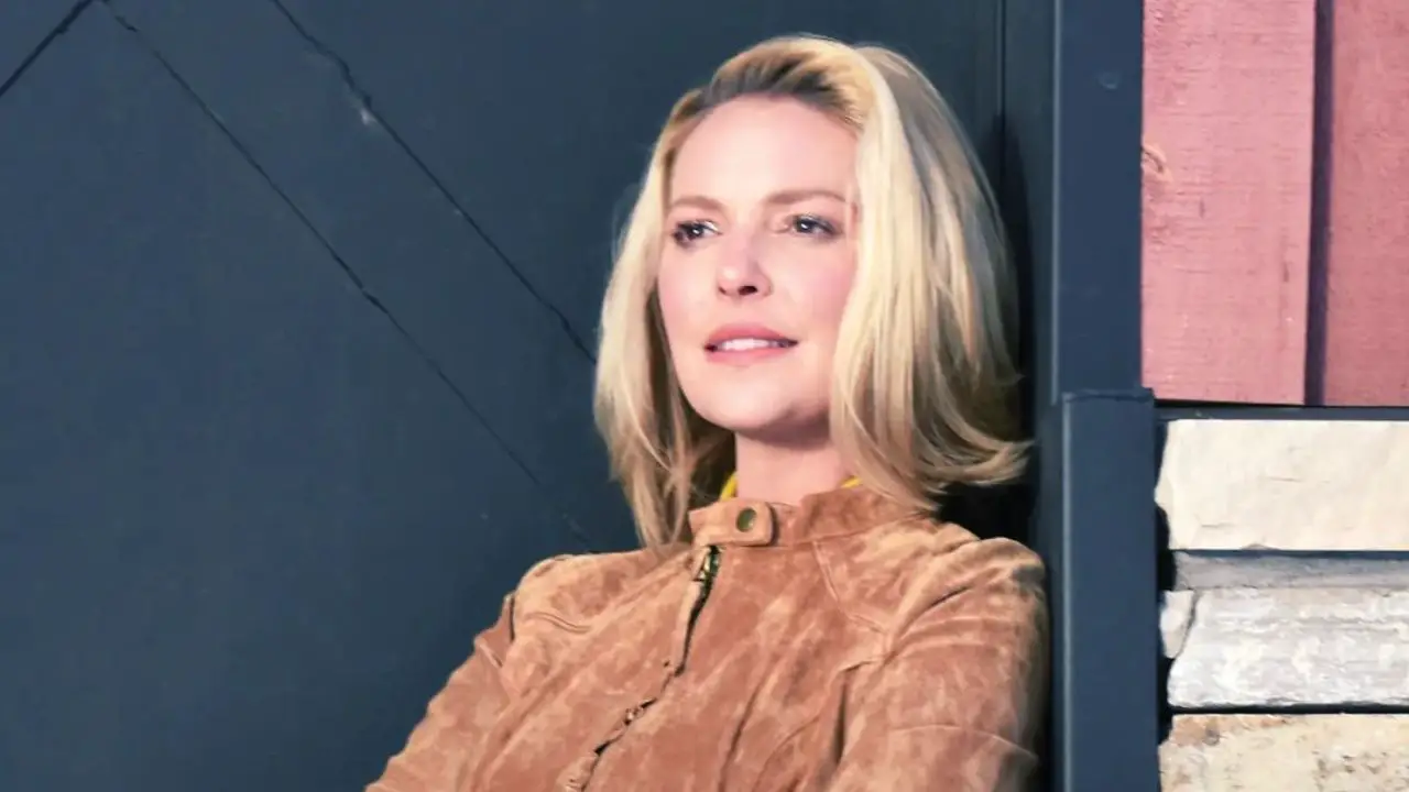 Katherine Heigl has natural blonde hair.