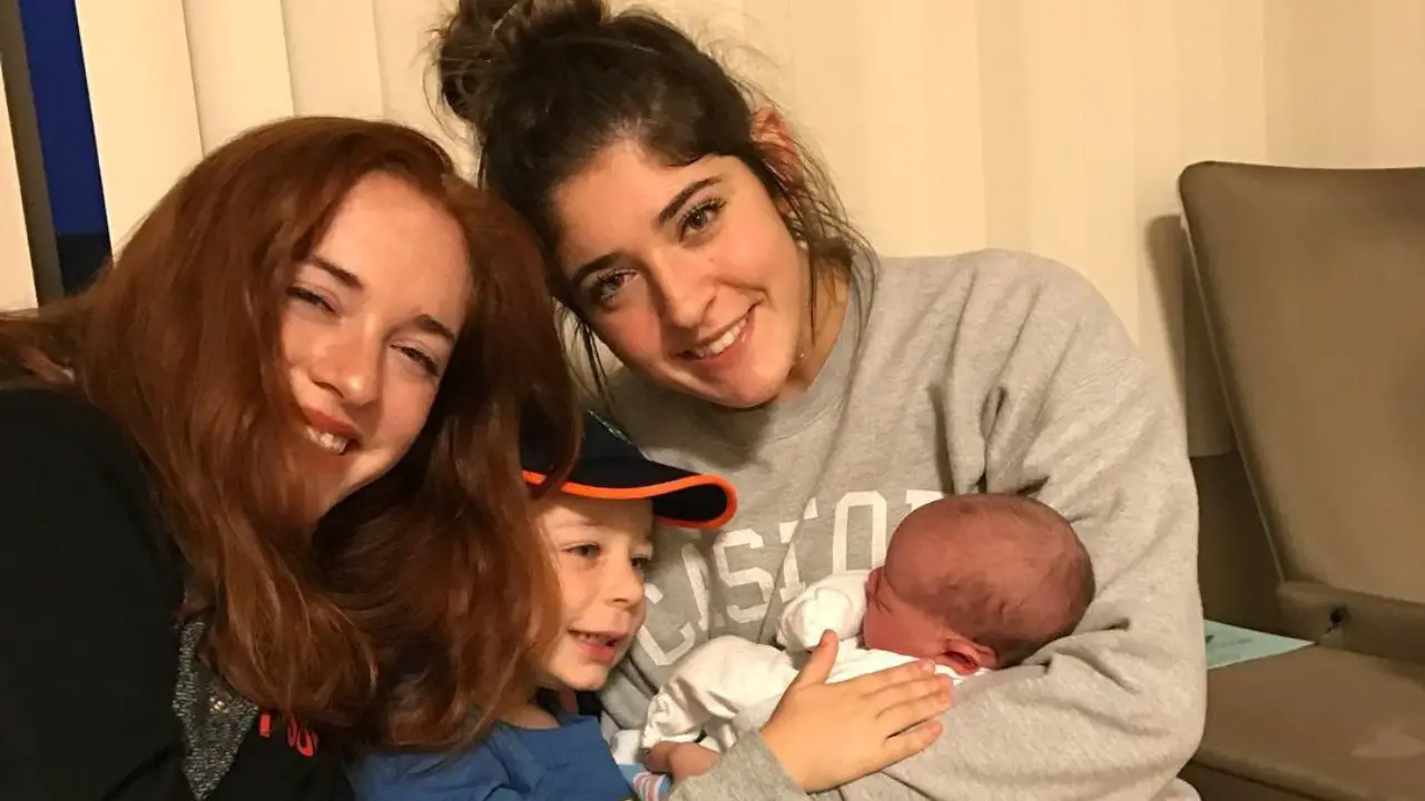  Ken Goldin's wife, Jenn Goldin, their two daughters, and their son.