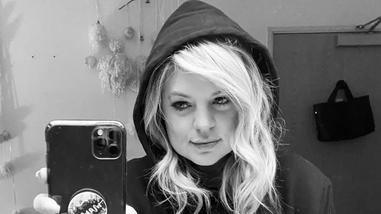 Kirsten Storms is totally in good health condition. celebsindepth.com