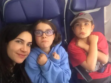 lahna turner and her kids.