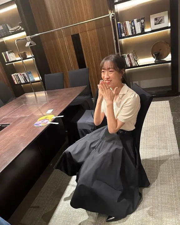 Lee Han Byul is active on Instagram under the handle (@lhanbyeol). celebsindepth.com