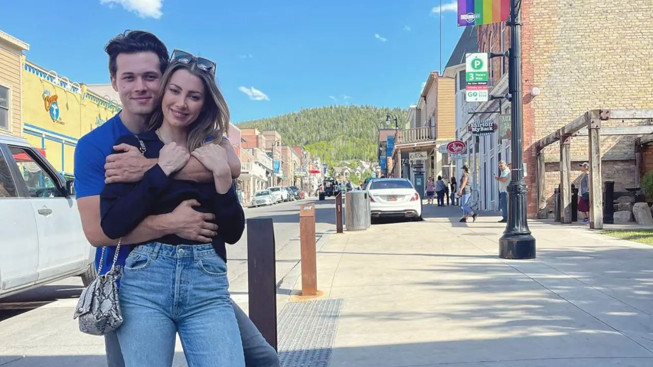 Leo Howard and his girlfriend-turned-fiancée, Natasha Hall. celebsindepth.com