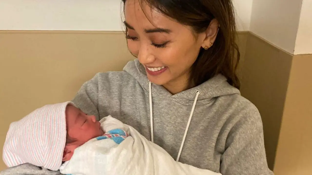 Brenda Song has two kids with her soon-to-be husband Macaulay Culkin. celebsindepth.com 