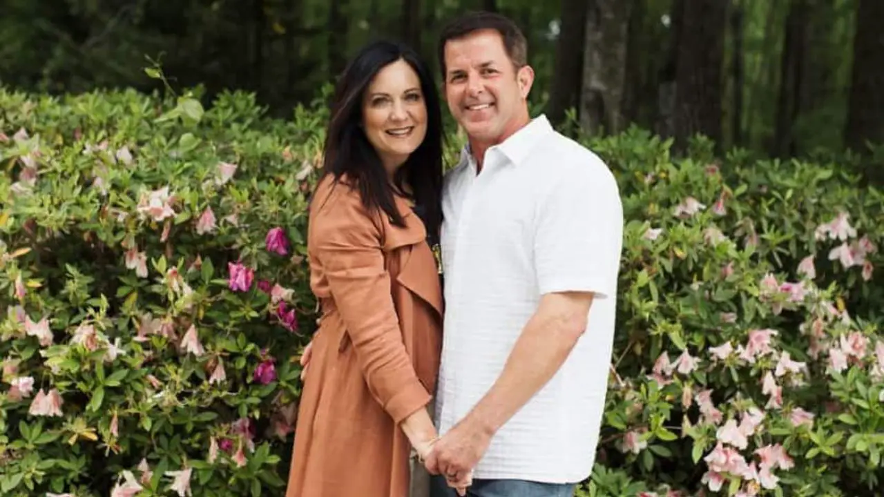 Lysa TerKeurst and her husband, Art, are no longer together. celebsindepth.com