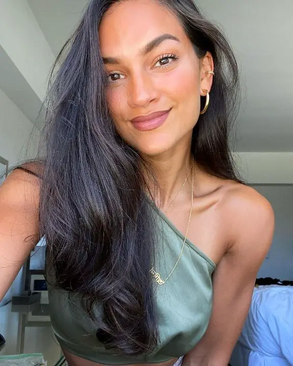 Madina Alam, from Bachelor, isn't trans. celebsindepth.com