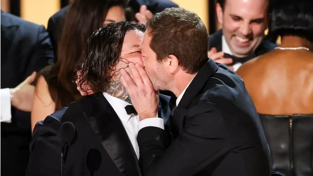 Matty Matheson and Ebon Moss shared a kiss. celebsindepth.com