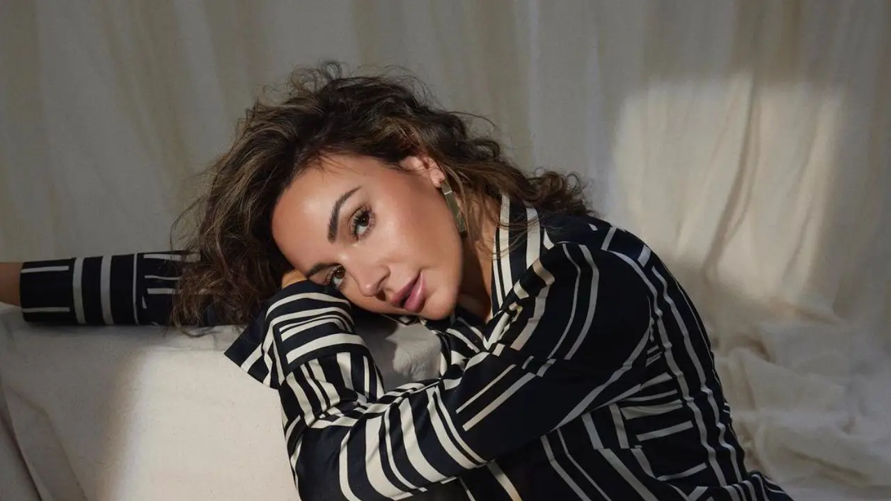 Michelle Keegan is transparent about her weight loss diet plan & workout routine. celebsindepth.com