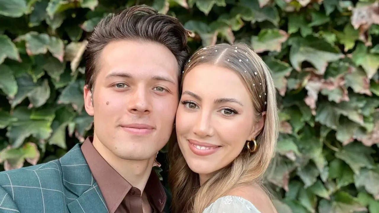 Leo Howard's fiancée, Natasha Hall, played Yvette in Netflix's The Kominsky Method. celebsindepth.com