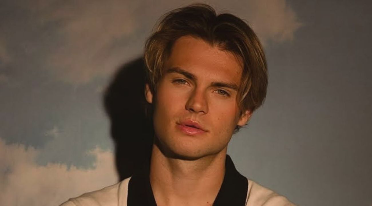 Noah LaLonde played hockey since high school. celebsindepth.com