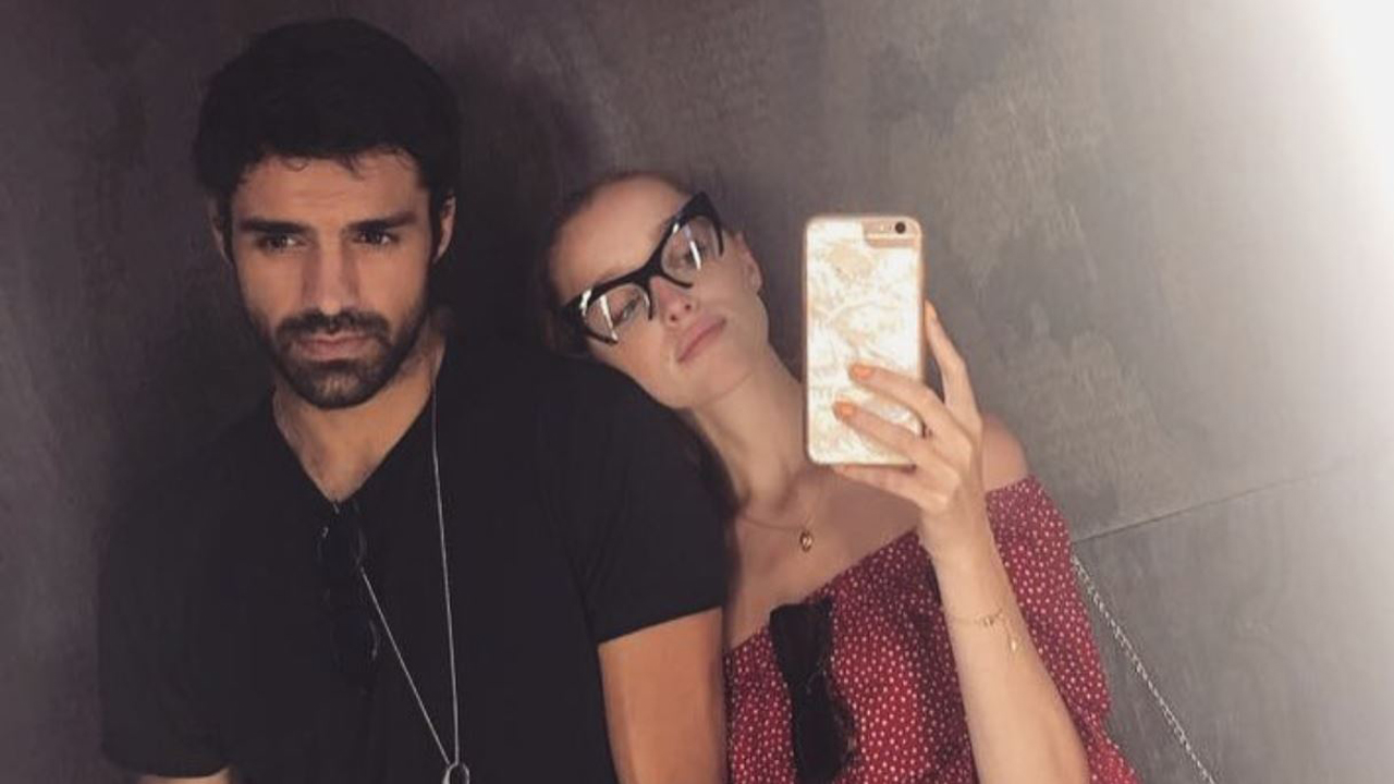phoebe-dynevor-boyfriend-sean-teale-dating