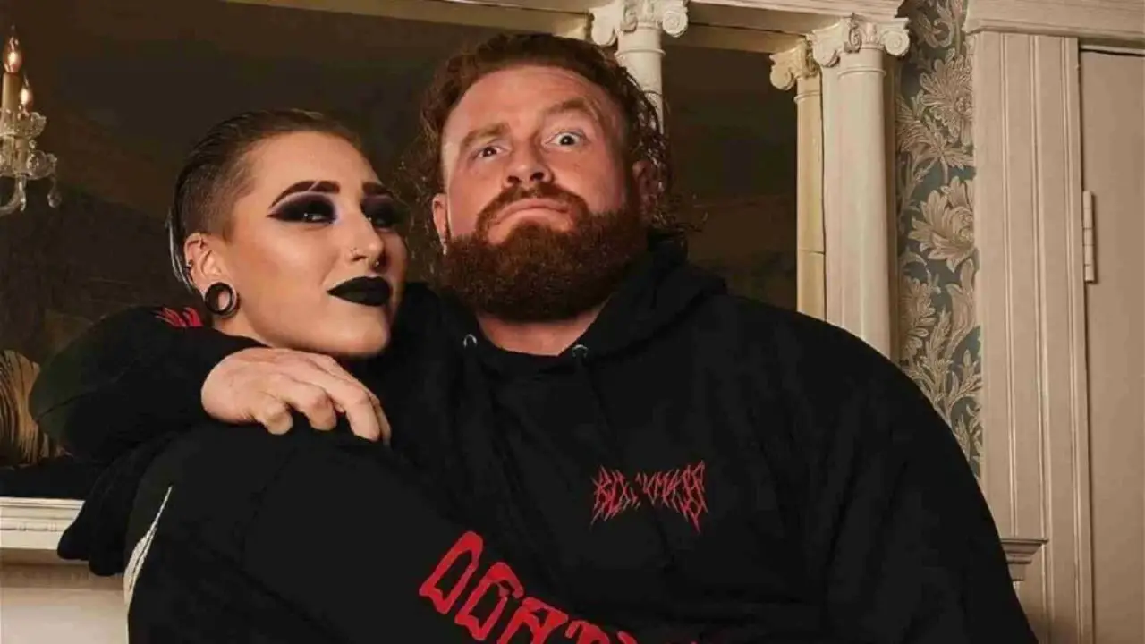 Rhea Ripley is currently in a relationship with her boyfriend, Buddy Matthews, aka Buddy Murphy.