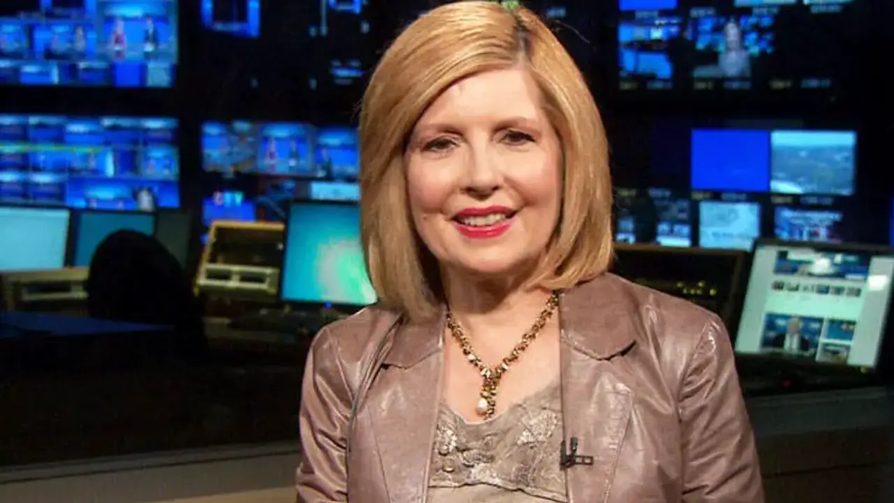 Sandie Rinaldo looks young due to plastic surgery procedures.