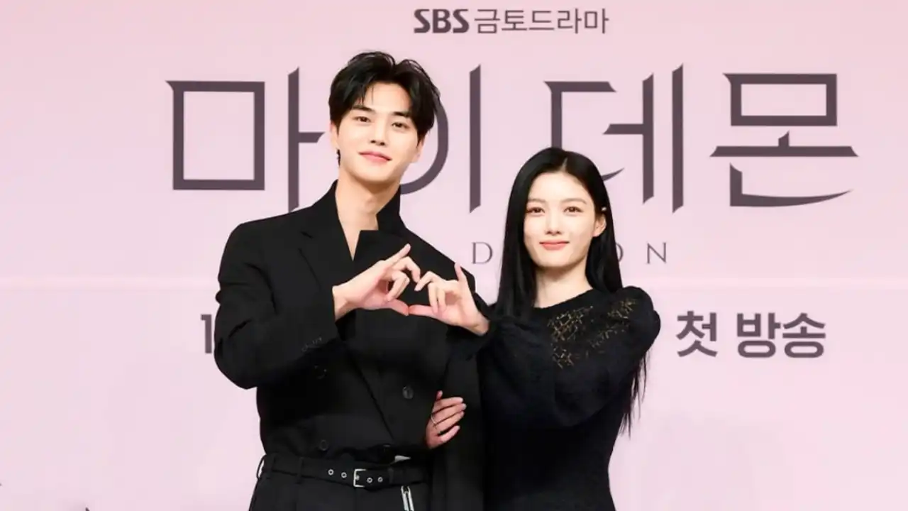Song Kang is not dating Kim Yoo-Jung in 2024. celebsindepth.com 