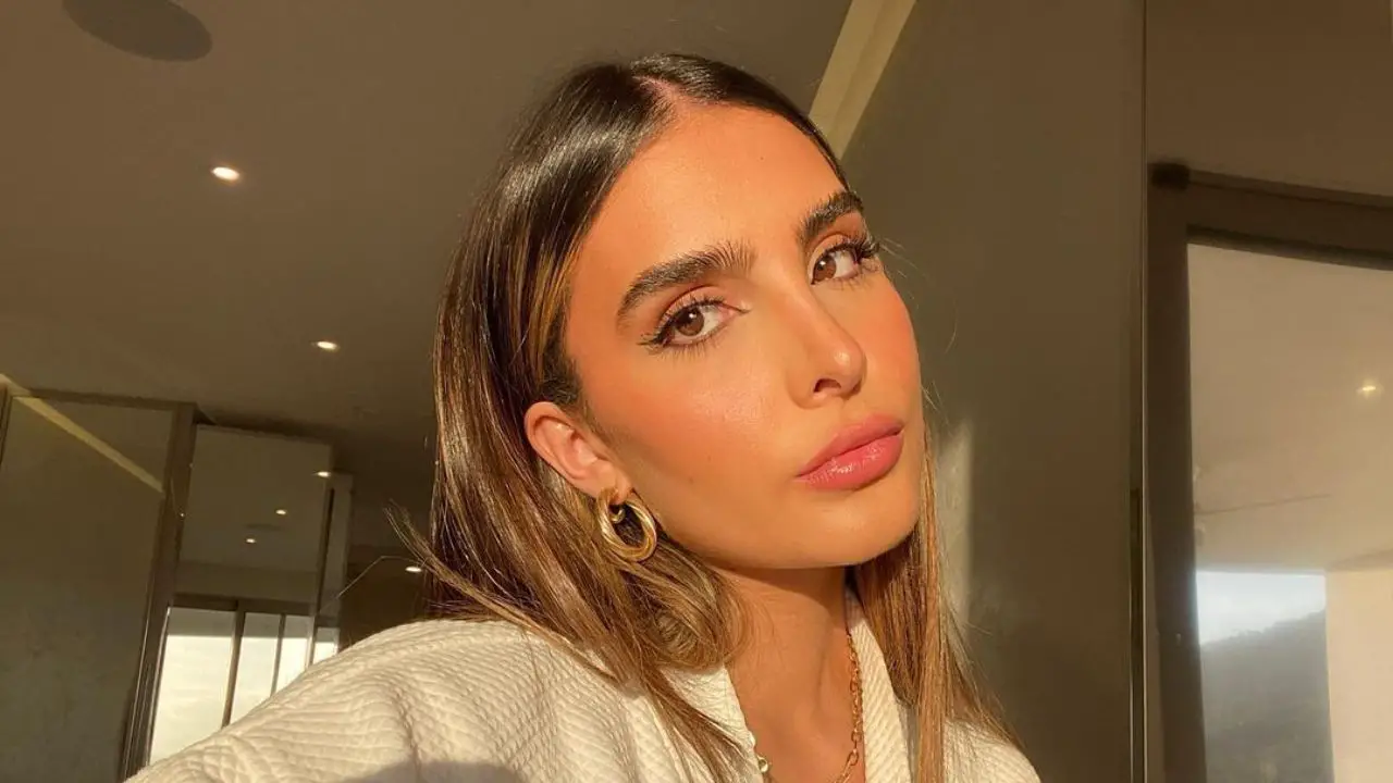 Sophia Umansky has a delicate tip of her nose due to rhinoplasty. celebsindepth.com