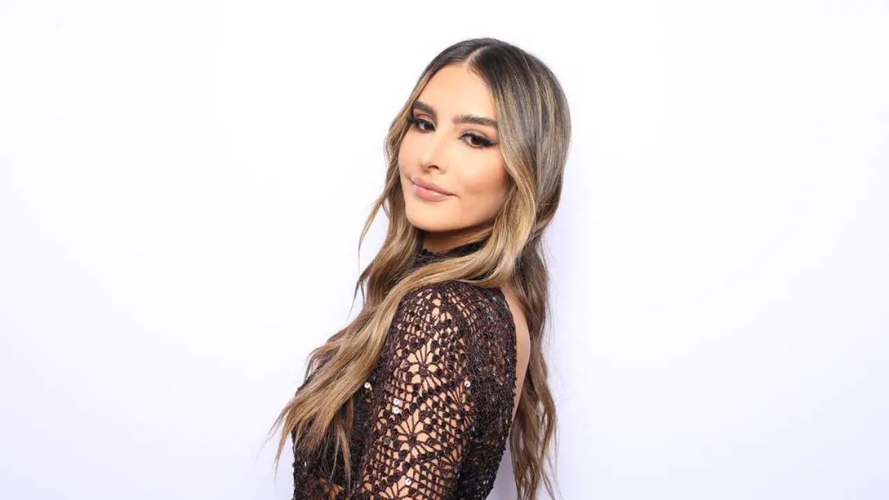 Sophia Umansky is happy with her appearance after undergoing a nose job. celebsindepth.com