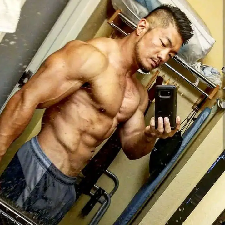 Kelso Pierce is more into fitness training. celebsindepth.com