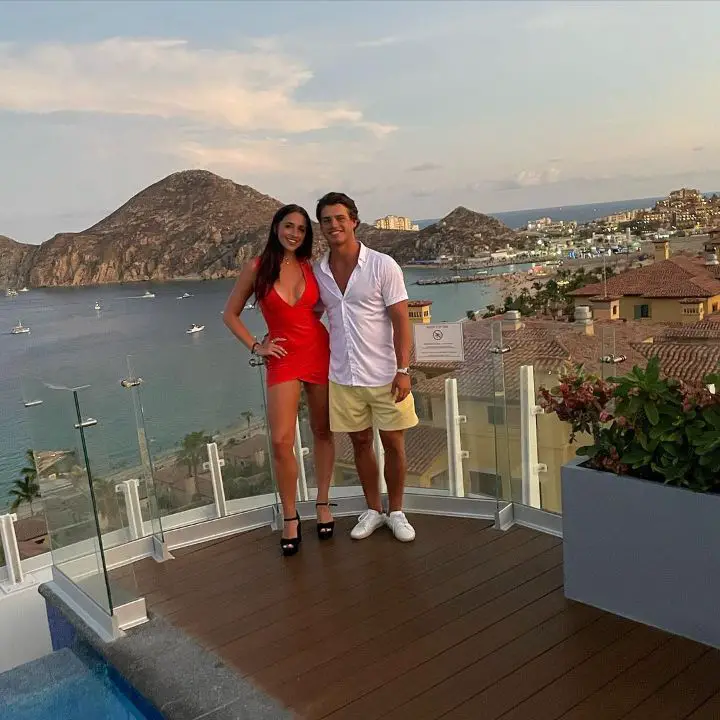 Tate McRae and Cole Sillinger enjoying a vacation together. celebsindepth.com