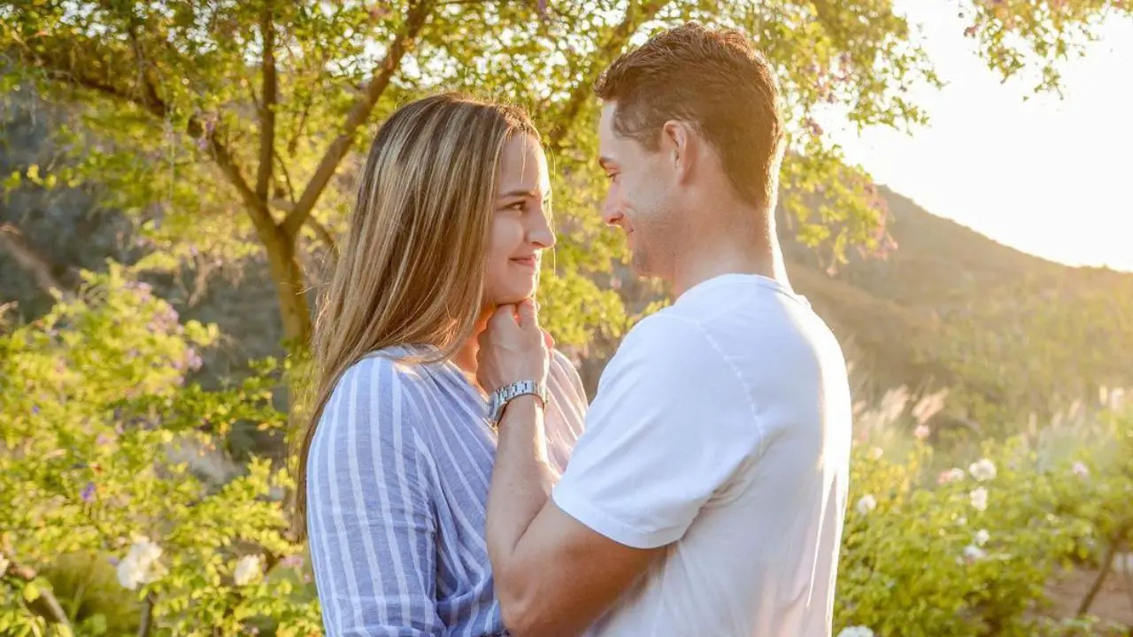 Taylor Moore got engaged to his girlfriend, Lexi Sorensen, on August 31, 2022.