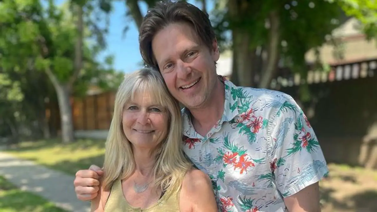 Tim Heidecker followed intermittent fasting for weight loss. celebsindepth.com