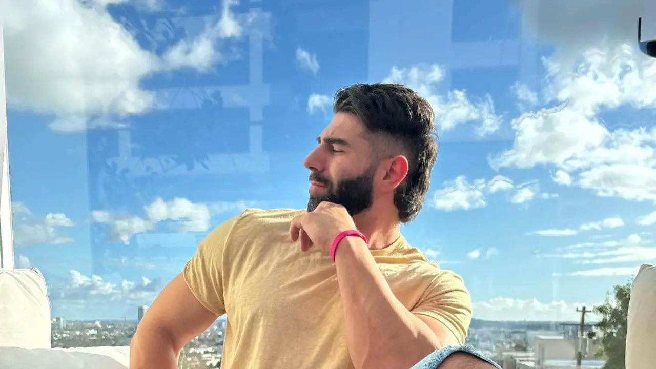 Fans have suggested Trevor Sova have a hair transplant. celebsindepth.com 