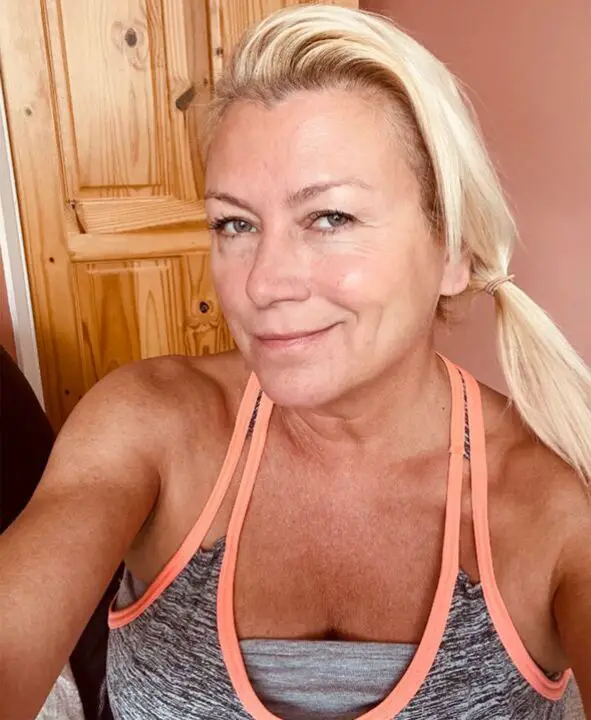 Tricia Penrose has a puffy face after gaining weight. celebsindepth.com