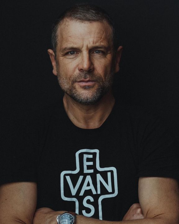 Calvin, in the Virgin River, is still alive. celebsindepth.com