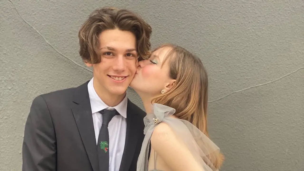 zoe-colletti-boyfriend-2021