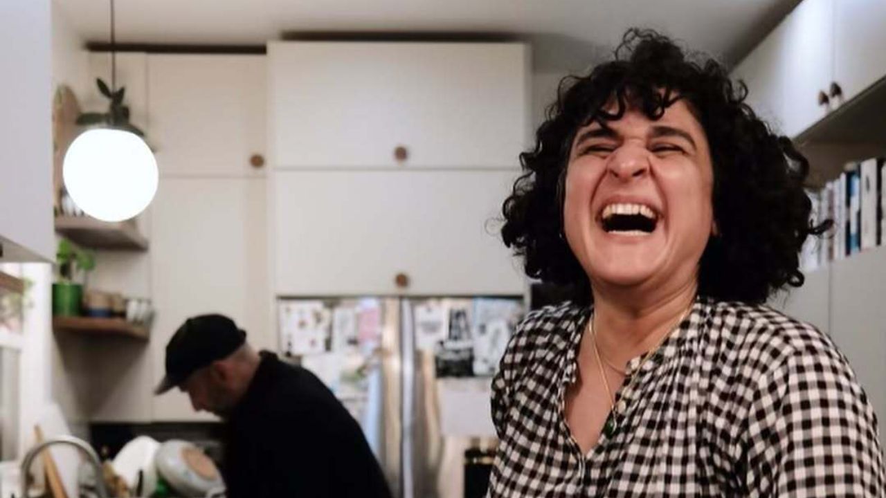 Samin Nosrat’s husband, Jason, has been her steadfast partner for over three decades, quietly supporting her remarkable culinary journey while sharing a deep bond rooted in love, friendship, and a mutual appreciation for life’s simple pleasures.