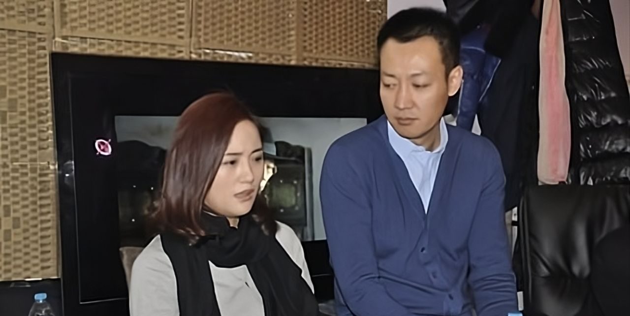 Zhu Yuanyuan and Xin Baiqing tied the knot in the late 1990s. Over their more than two-decade-long marriage, the couple was blessed with a daughter.