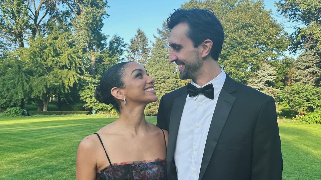 Corinne Foxx with her husband, Joe Hooten.